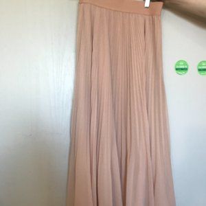 Aritzia Wilfred Twirl Skirt